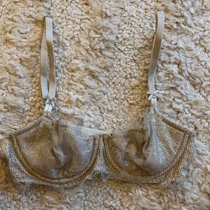 Victoria’s Secret 32B Sheer Push Up Bra